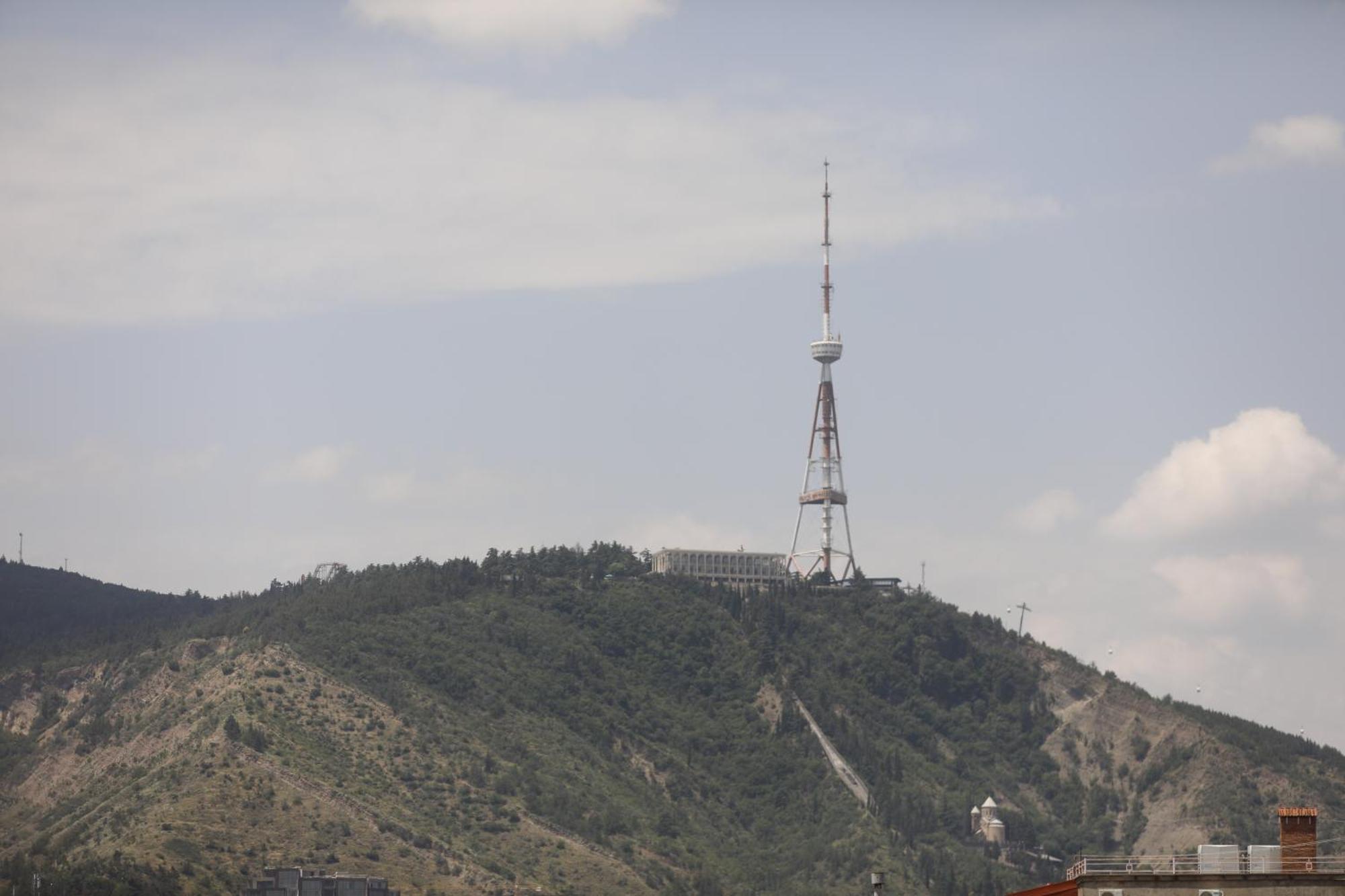 M 1 T Hotel Tbilisi Bagian luar foto