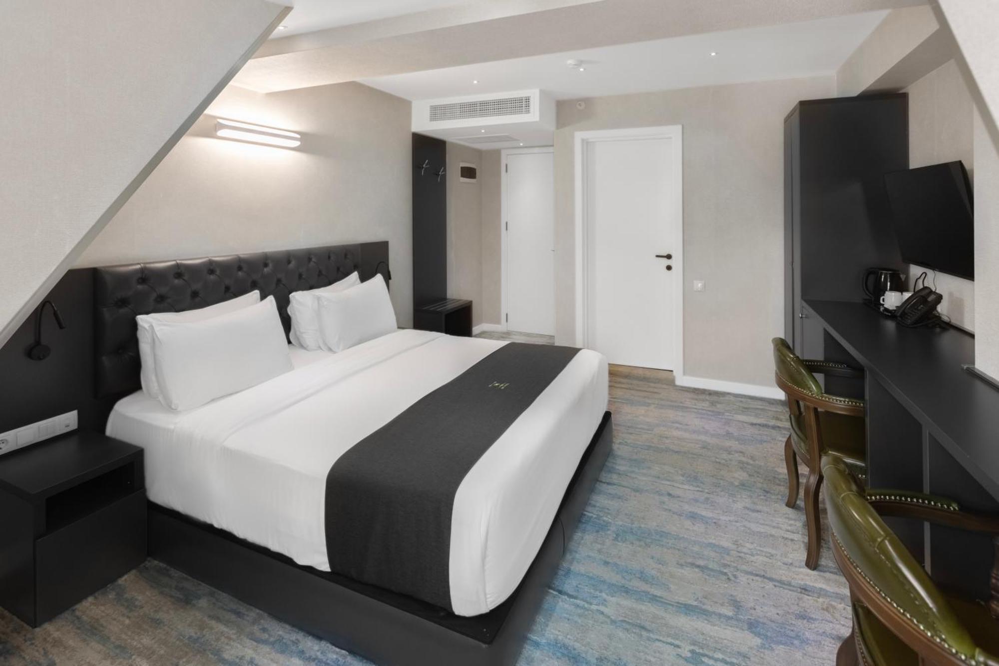 M 1 T Hotel Tbilisi Bagian luar foto