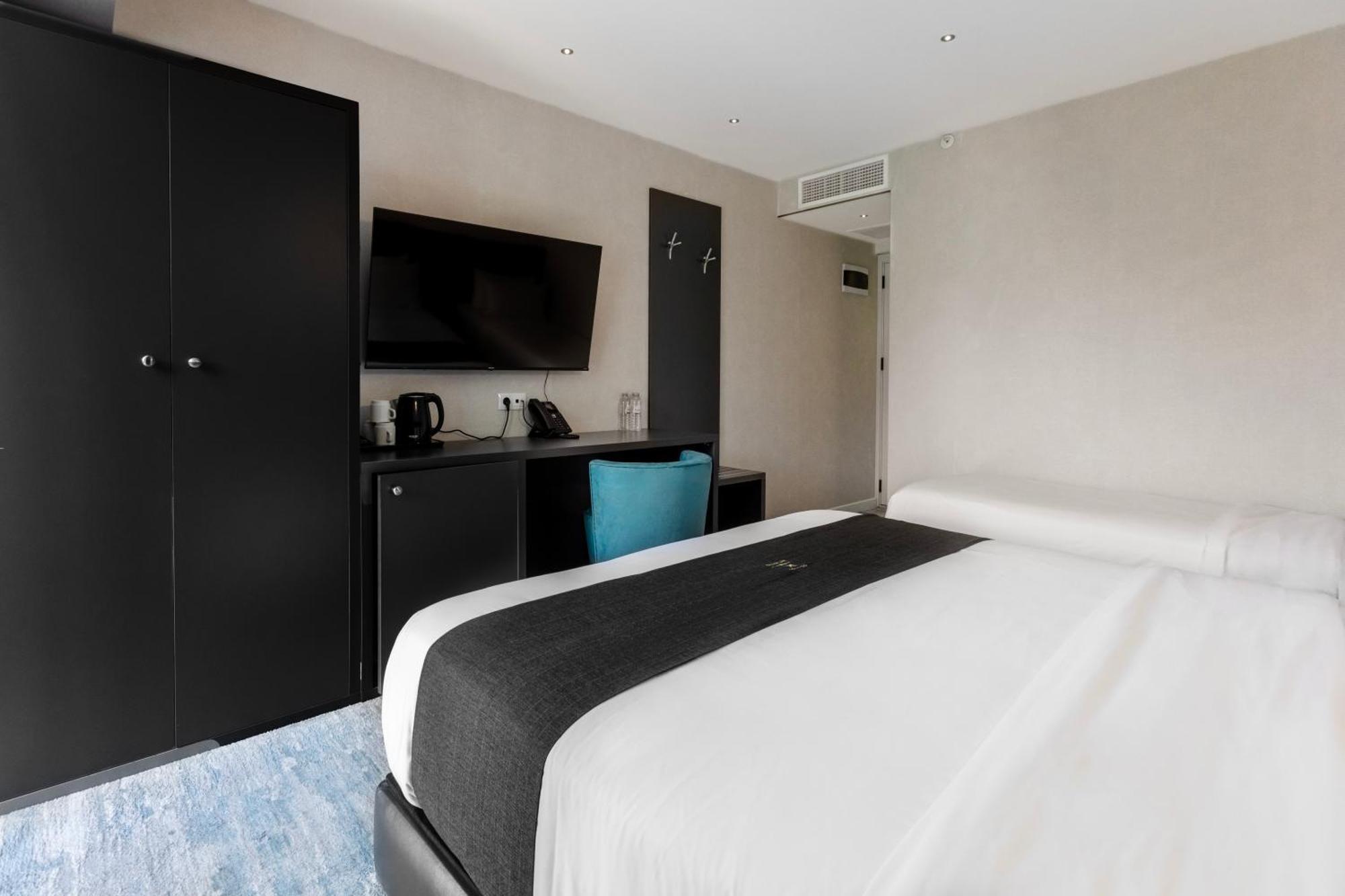 M 1 T Hotel Tbilisi Bagian luar foto