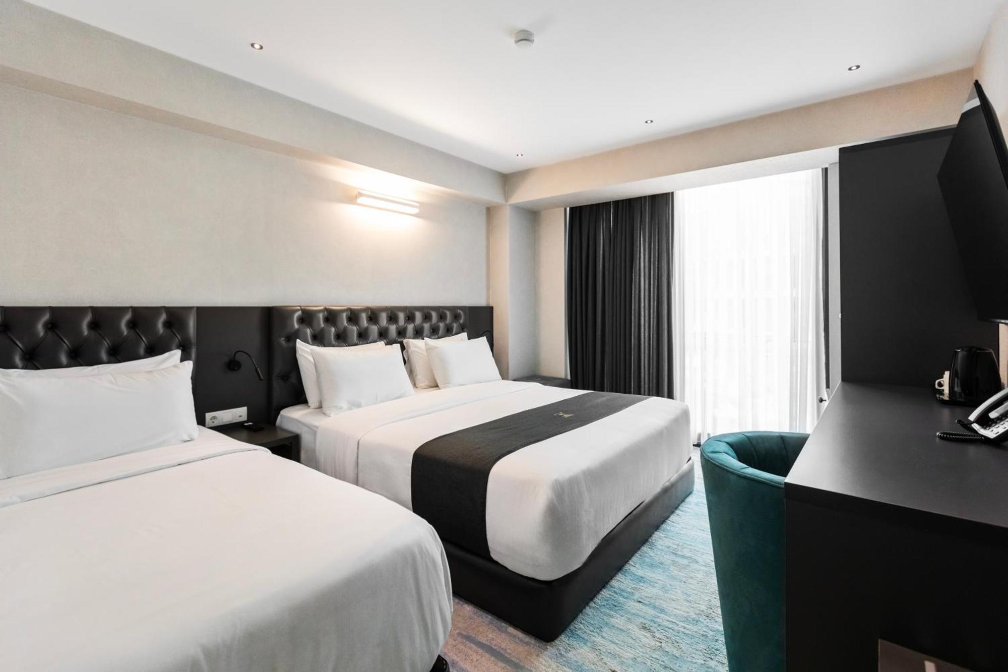 M 1 T Hotel Tbilisi Bagian luar foto