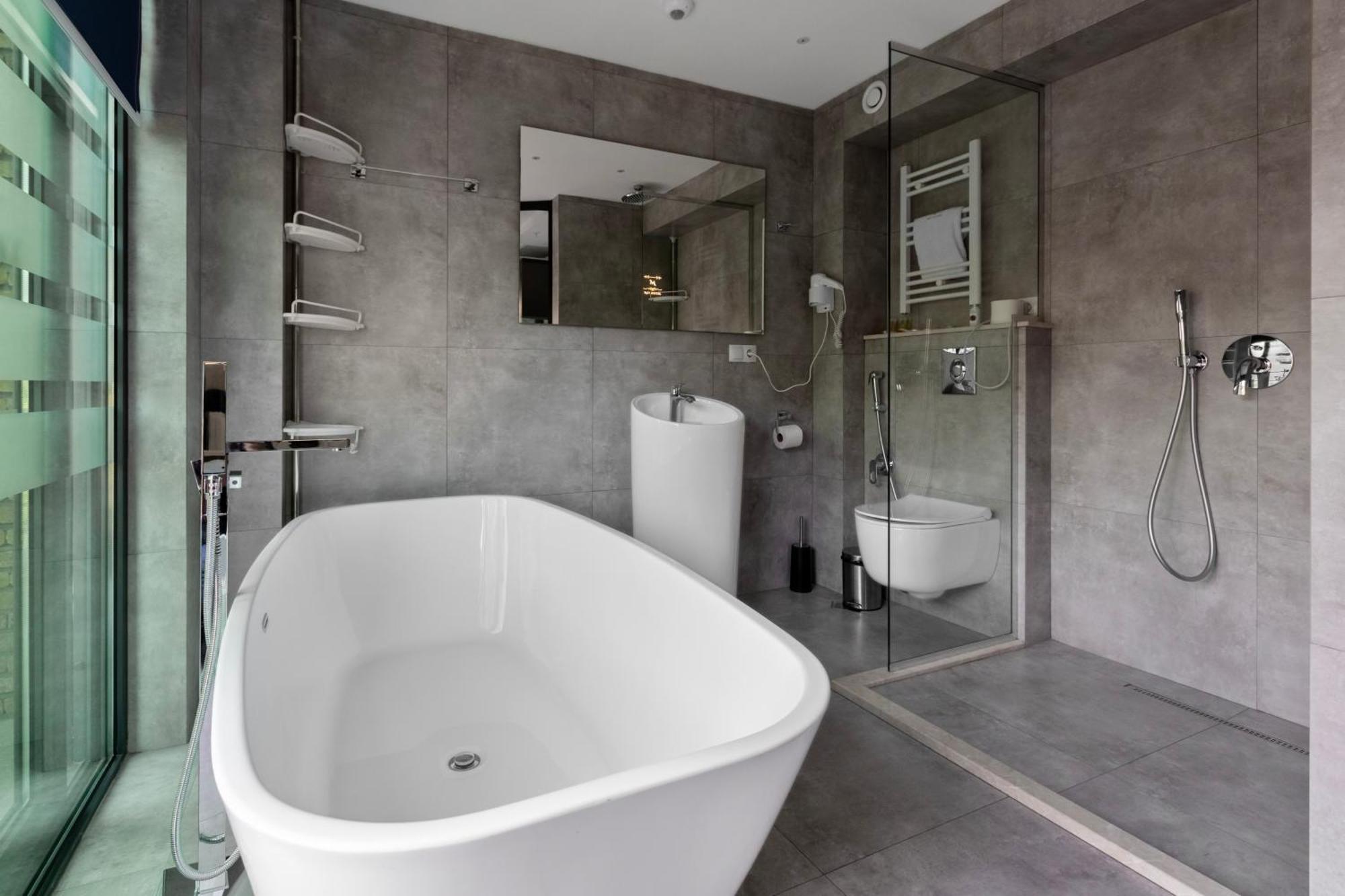 M 1 T Hotel Tbilisi Bagian luar foto